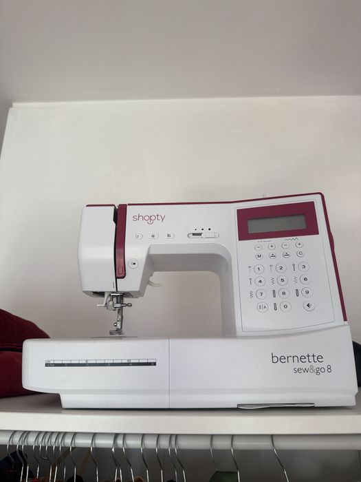 Maquina de costura Bernette