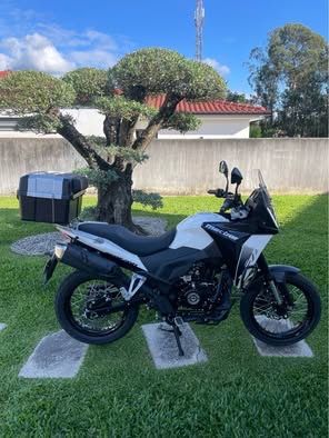 Vendo/troco  Macbor Montana xr1 125 2024