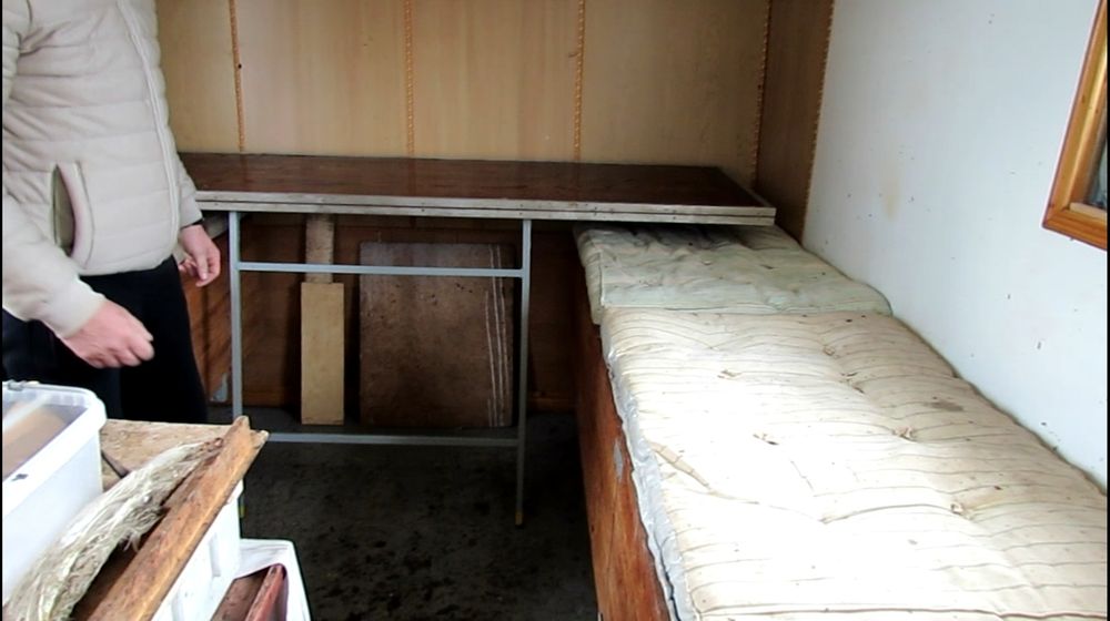 Павільйон пасіка з бджолою (14 сімей)