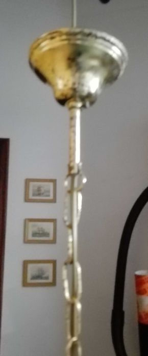 Candeeiro tecto dourado