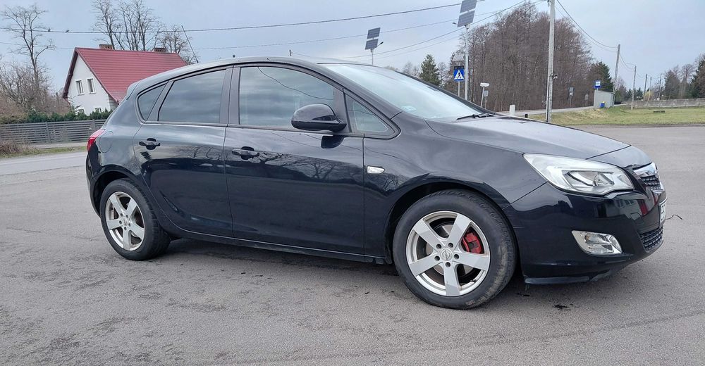 Opel Astra J 1.7 CDTI 125km.