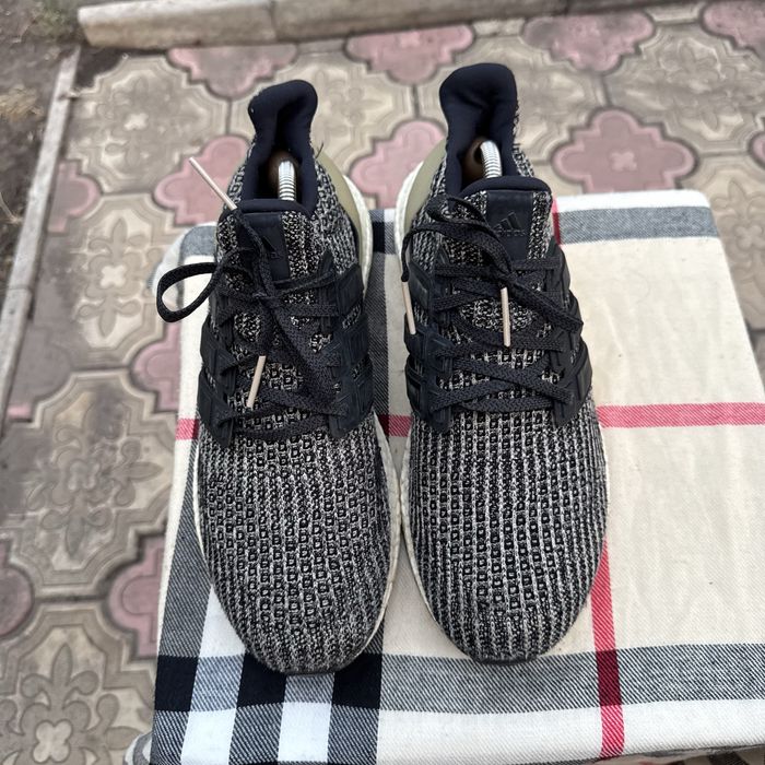 Кроссовки Adidas Ultraboost Haki, 43 размер, Оригинал, Кросівки