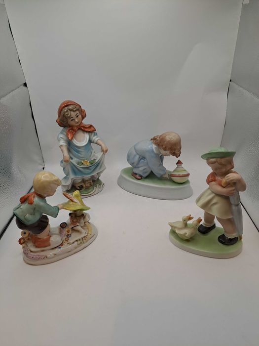 Статуэтка. Статуетка. Дети