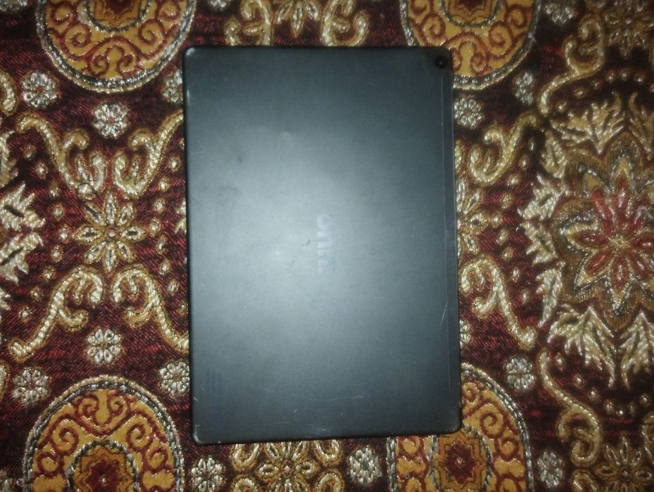 Продам игровой планшет ONN 10 Pro 32 ГБ, на запчасти или под восст.