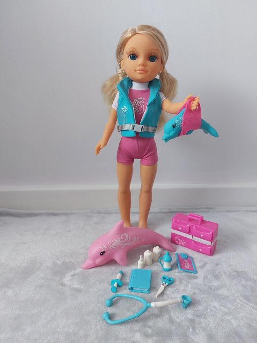 Boneca Nancy veterinária