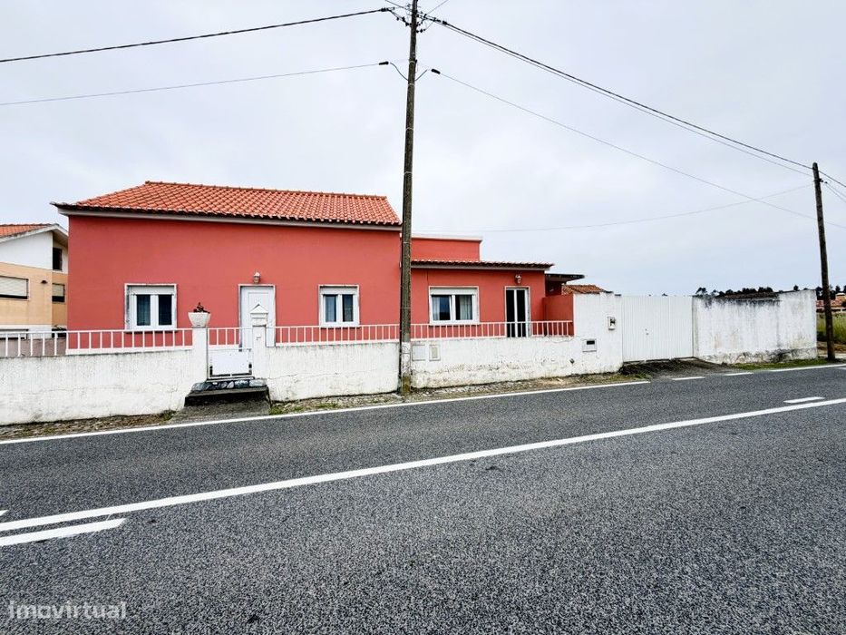 Moradia T4+Sótão Remodelada na Serra do Bouro | Caldas da Rainha