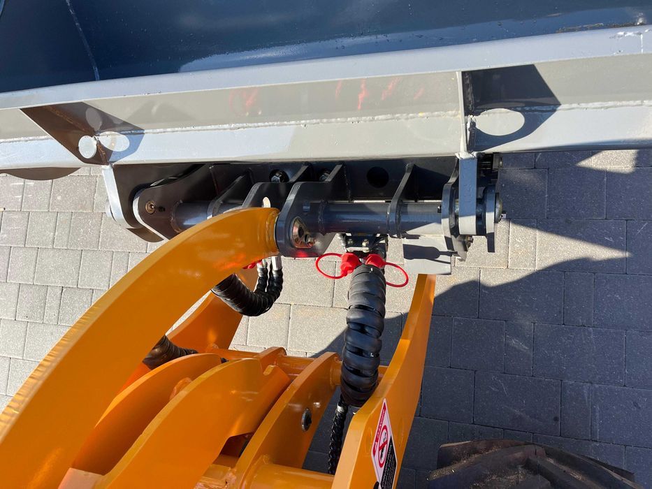 Ładowarka kołowa Gunter Grossmann GG09S. Kabina. Silnik Kubota