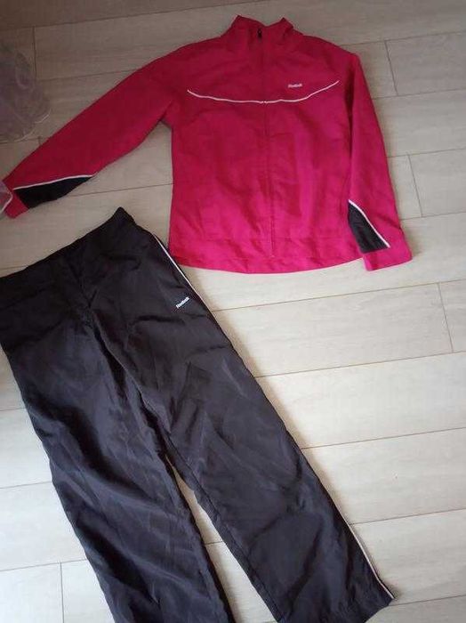 Костюм спортивный джогеры и худи велюровый Reebok  подростковый