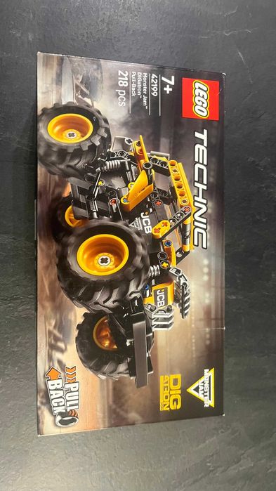 Klocki lego technic 42199 z silnikiem nakręcanym
