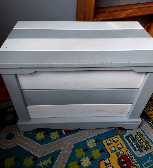 Skrzynia kufer drewniany do przechowywania rzeczy zabawek