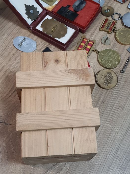 Mix odznaczeń i odznak