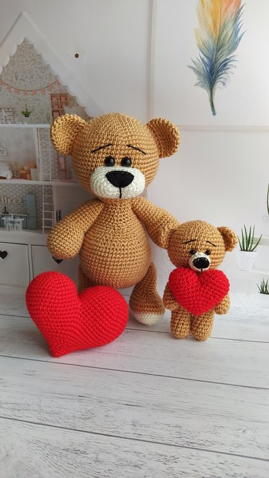 Мишка с сердцем, вязаные игрушки, ведмедик,подарок,в'язані іграшки