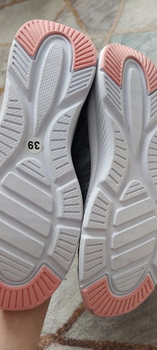 Buty sportowe wiosenne lekkie fitness r 39