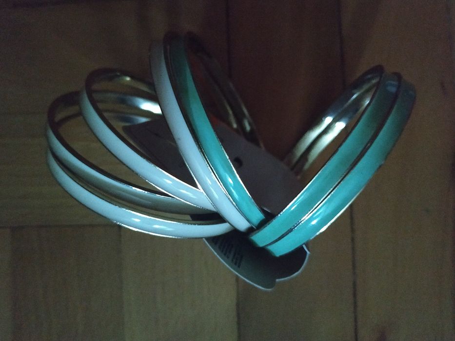 Biżuteria-kolczyli, bransoletki