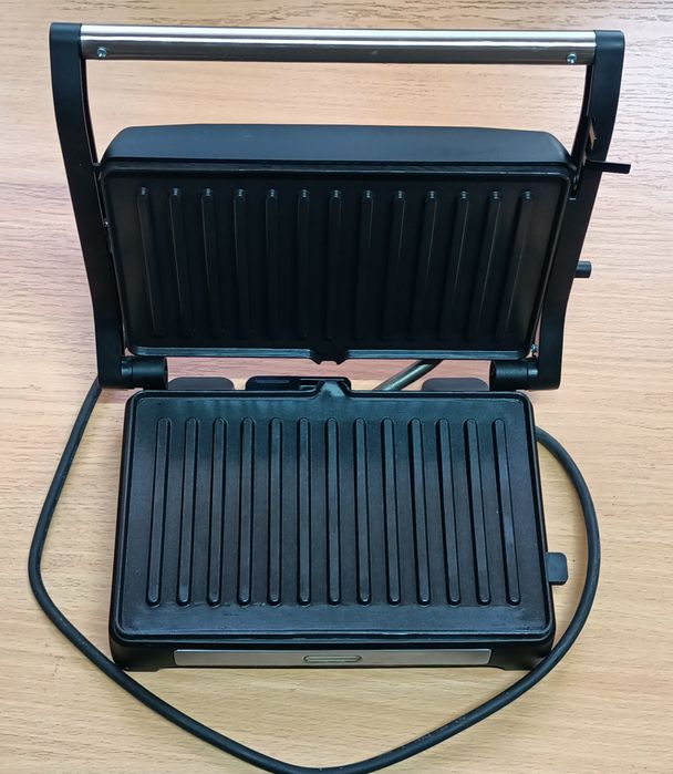 Kontaktowy Grill elektryczny Tristar