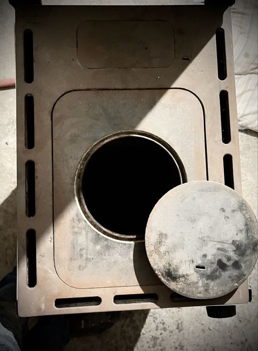 Буржуйка пічка твердопаливна піч з варильною поверхнею булерян