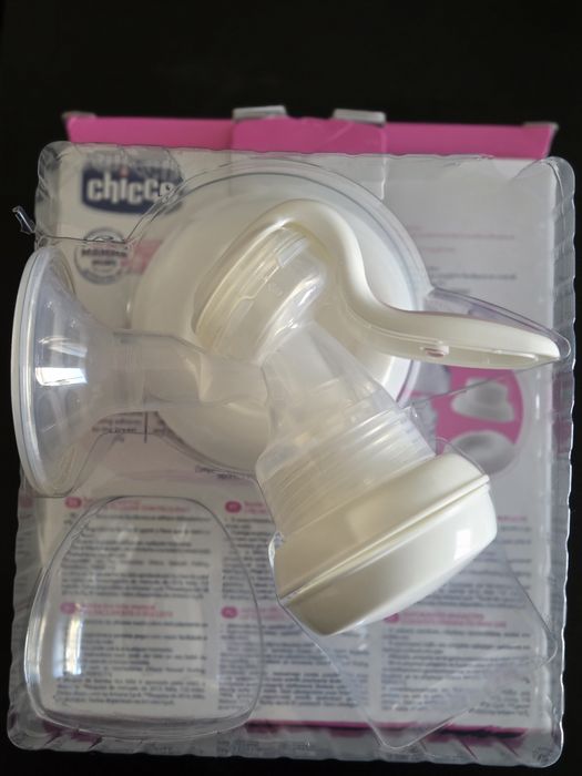 Bomba Tira-Leite Manual Chicco NaturalFeeling (S/ Biberão) - Como Nova