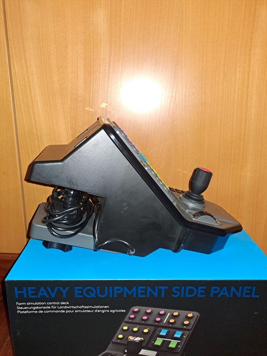 Logitech Heavy equipment side panel