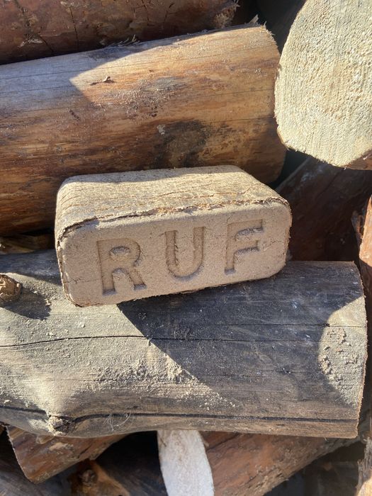 Паливні брикети руф дуб , нестро , пілета оптові ціні є наявність опт