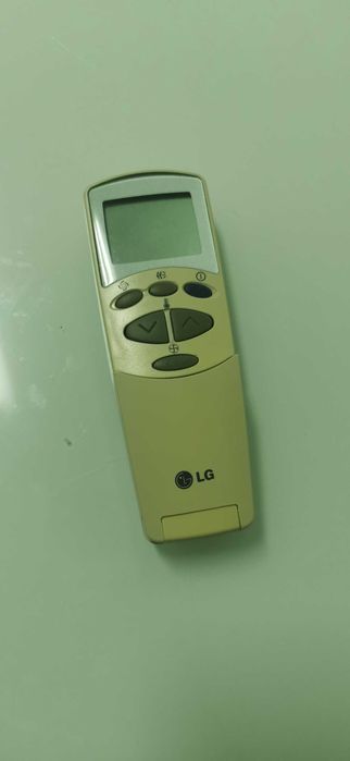 Comando de ar condicionado marca LG