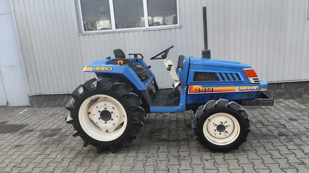 Traktorek Iseki Landhope TU240