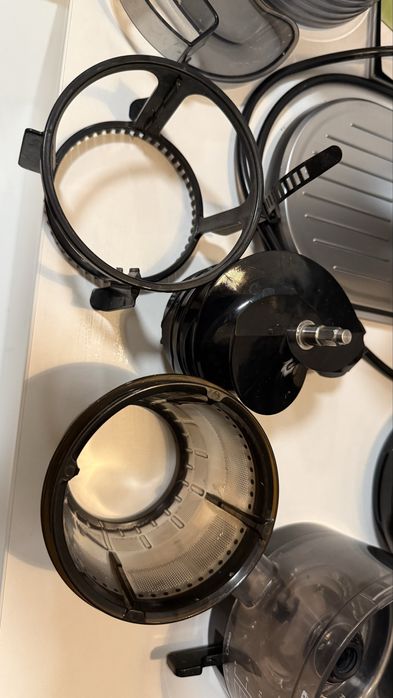 Wyciskarka wolnoobrotowa Hurom