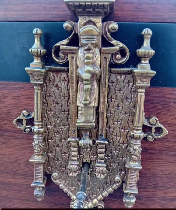 Bar/bargueño em madeira