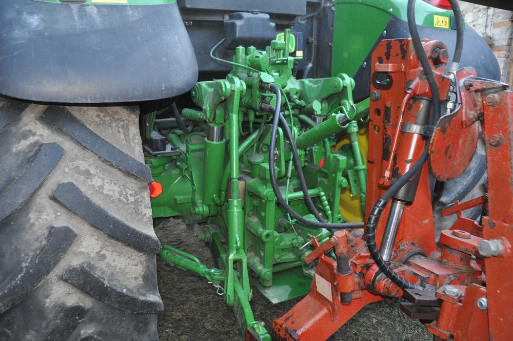 John Deere6320/05R,