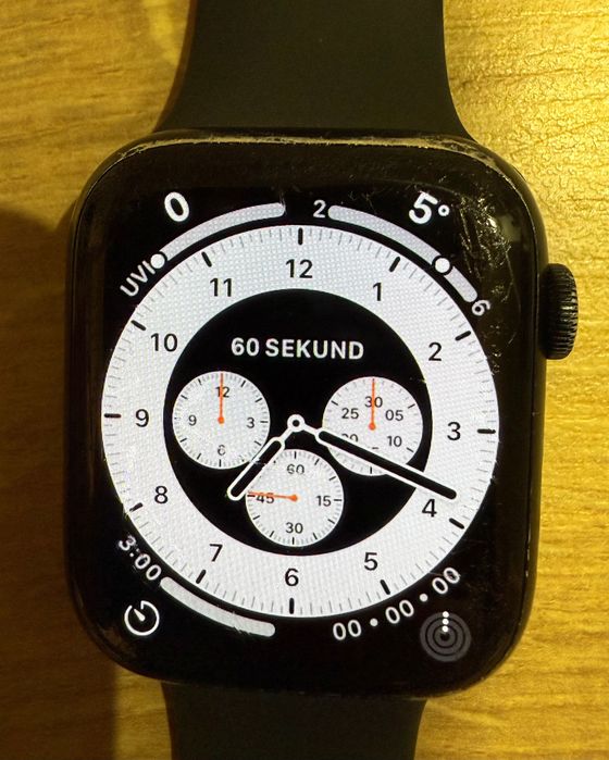 Apple Watch 7 gen. 45 mm - komplet