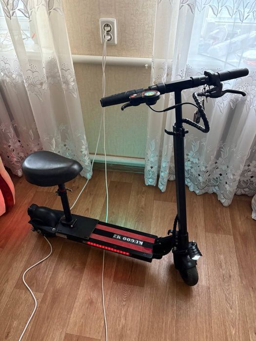 Продам элктросамокат Kugoo m2