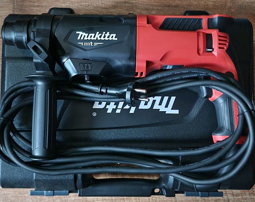 Перфоратор Makita M8701