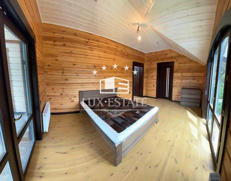 Продаж нового будинку зі зрубу 186 м² + лазня 60м²