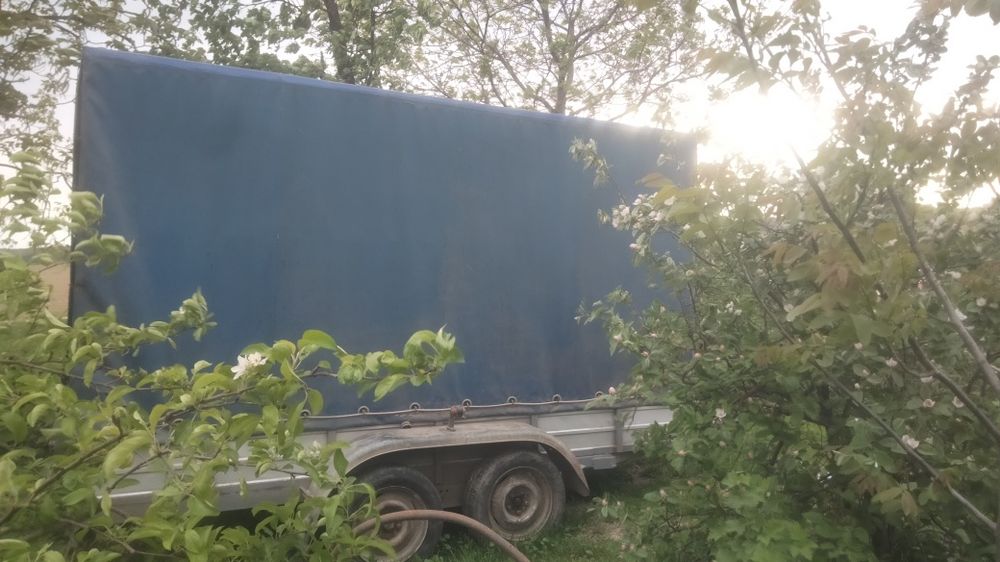 Прицеп двохосний