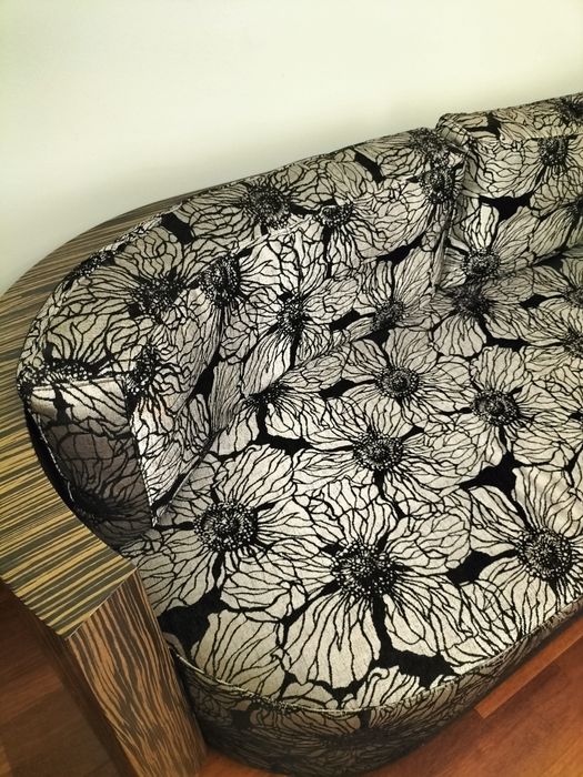 Sofá Decorativo - quase novo.