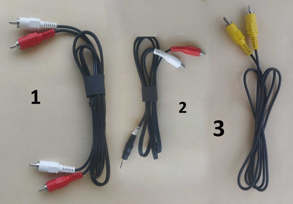 3 Cabos de Vídeo e Áudio Analógico (RCA / Jack 3.5mm) – NOVOS