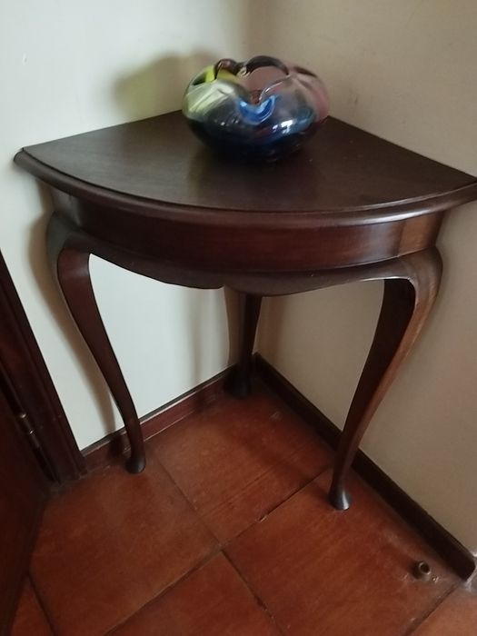 Mesa  de  canto .