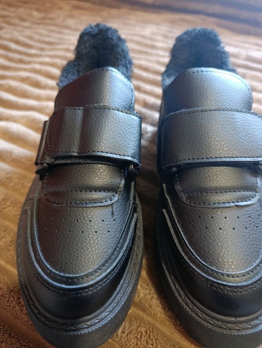 Кросівки утеплені