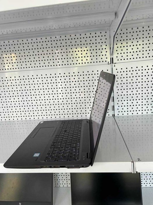 Ігровий HP ZBOOK 15u G3 15.6" | i7-6500 | 256GB | 16GB| AMD W4190m 2Gb