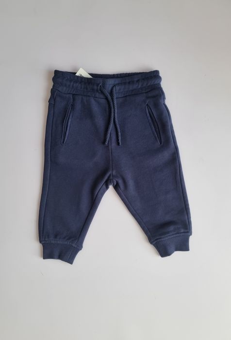 Granatowe spodnie dresowe dla chłopca nowe rozmiar 74 fagottino