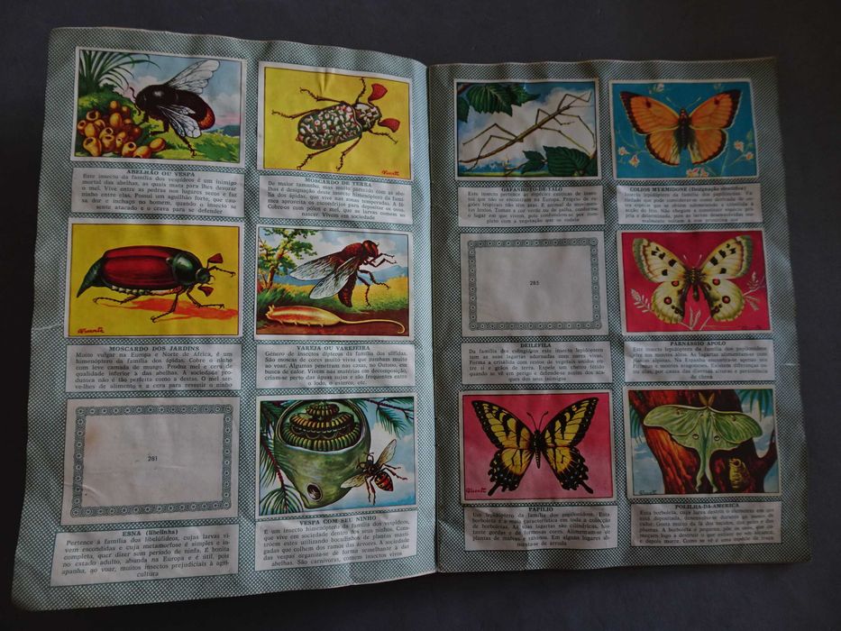 Caderneta de cromos - História Natural (Faltam 27 cromos)