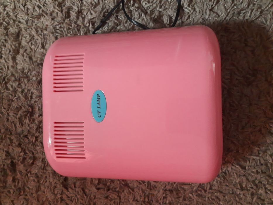 Lampa UV do paznokci