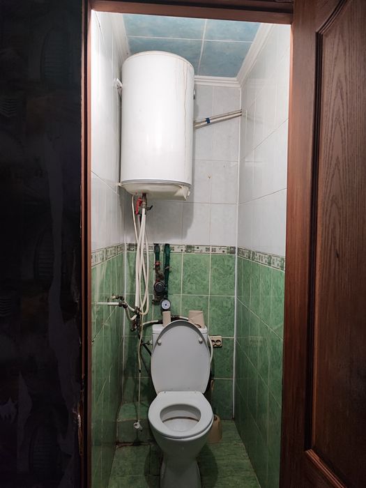 Продам 3-х кімнатну квартиру район залізничного селища.
