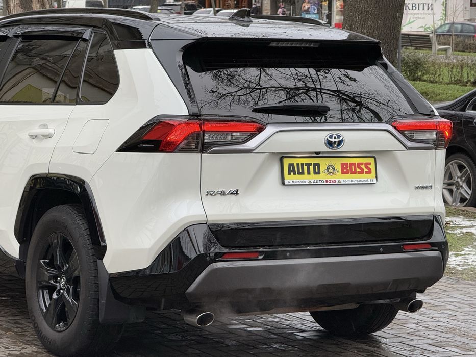 Toyota Rav4 2018 год, 2.5 гибрид!!!