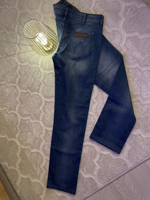 Nowe spodnie Wrangler 30 damskie w super cenie!