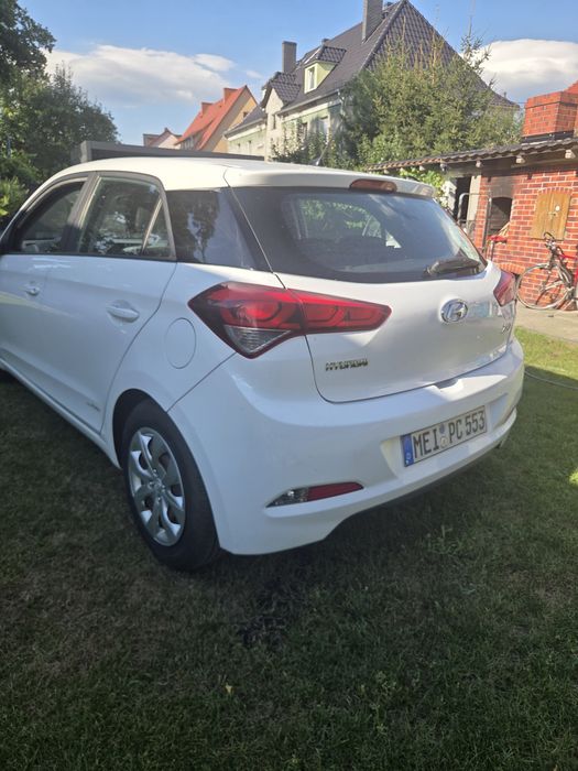 Hyundai i20 1.3 benz 2016r 135tys km