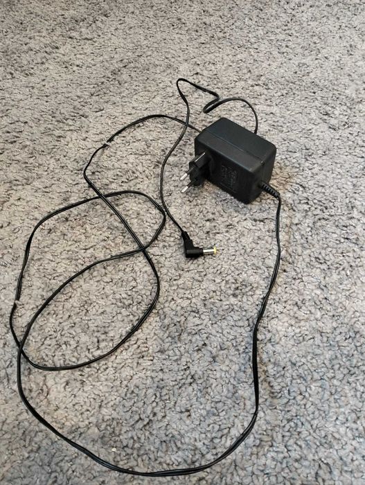 Zasilacz HP 5.5mm x 2.1mm 13V czarny 2 metry