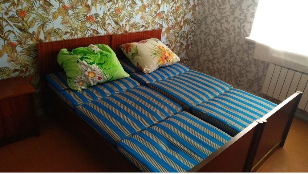 2 Кровать,диван, мебель,двери,фуга