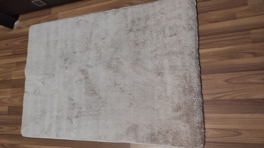 Килим беж 80 х 120 см новий , коврик