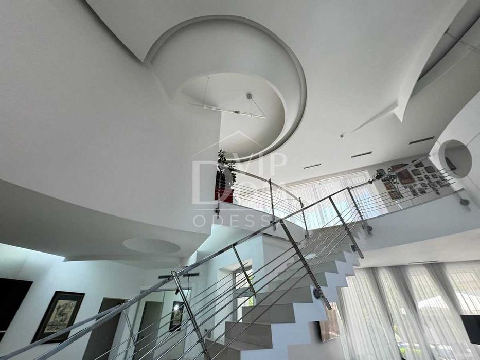 ПРОДАМ Уникальный Дом 12 станция Фонтана единственный в своём роде.