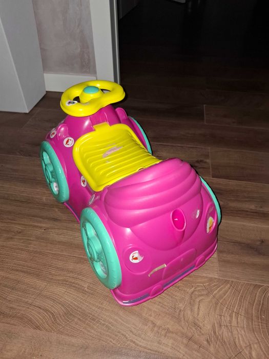 Машинка толокар Chicco